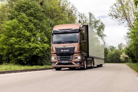 MY25 MAN TGX 18 560